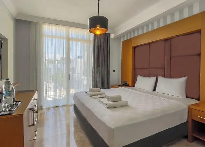 Otel Tangiers Ex Marina Bay *