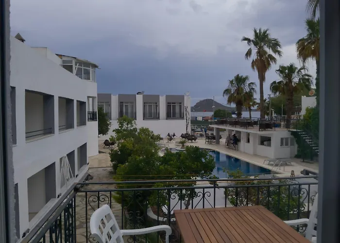 Otel Tangiers Ex Marina Bay