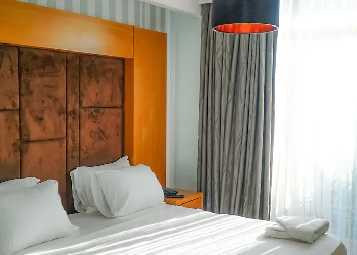Tangiers Ex Marina Bay Otel